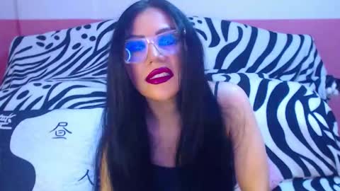 Snapshot of ary_z chatting on 03/11/26, 01:22 Ary online show from 03/11/26, 01:22