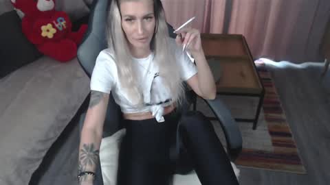 Anna online show from 05/24/26, 07:02