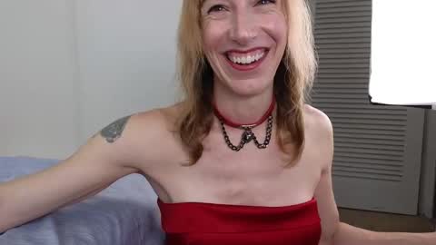 Snapshot of aryafrei chatting on 03/01/25, 03:10 Arya online show from 03/01/25, 03:10