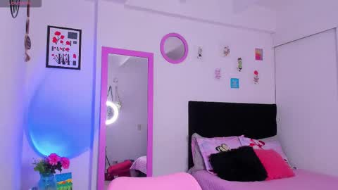 Snapshot of aryane_art_ chatting on 02/10/26, 10:14 carol online show from 02/10/26, 10:14