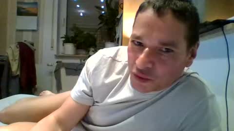 Snapshot of as660660 chatting on 10/25/25, 08:47 as660660 online show from 10/25/25, 08:47