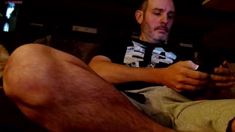 Snapshot of aschke chatting on 12/04/25, 07:22 aschke online show from 12/04/25, 07:22