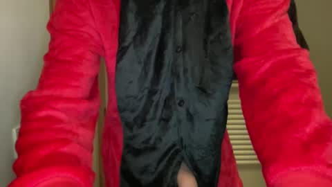 Snapshot of asexyjohn18 chatting on 03/03/25, 01:42 Johnny Long D online show from 03/03/25, 01:42