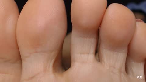 Snapshot of ash_nicefeet chatting on 12/04/25, 02:54 ashley online show from 12/04/25, 02:54