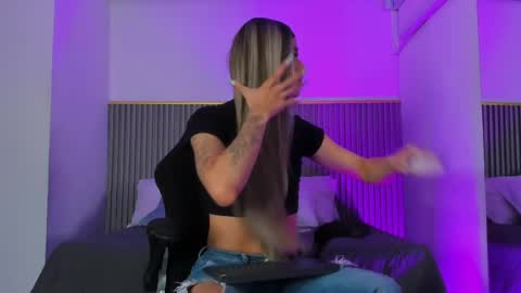ash_valentine online show from 05/08/26, 08:14