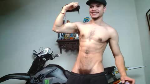 ash_wingrant online show from 10/17/25, 11:29