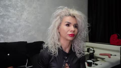 Asha online show from 01/07/25, 10:08