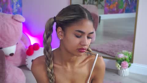 Asha online show from 10/28/25, 12:19