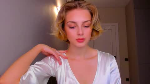 Snapshot of ashbunny_ chatting on 02/22/25, 06:08 your pretty Ashley online show from 02/22/25, 06:08