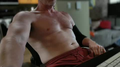 Snapshot of ashbyfulton chatting on 09/17/25, 11:50 ashbyfulton online show from 09/17/25, 11:50