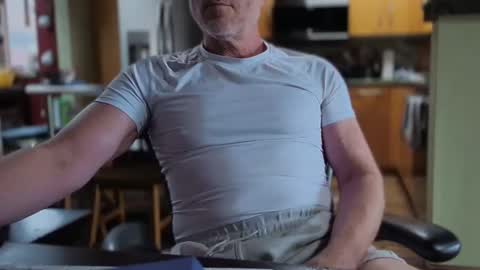 Snapshot of ashbyfulton chatting on 10/03/25, 07:00 ashbyfulton online show from 10/03/25, 07:00