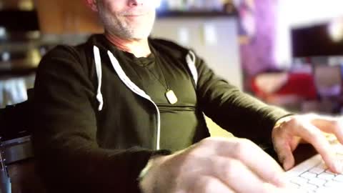 ashbyfulton online show from 10/14/25, 03:51