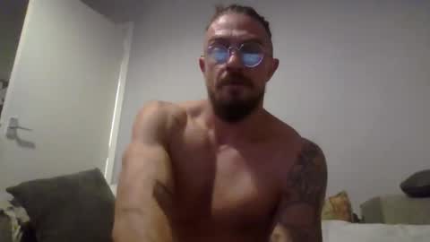 Snapshot of ashdrewery01519813 chatting on 11/23/25, 09:14 ashdrewery01519813 online show from 11/23/25, 09:14