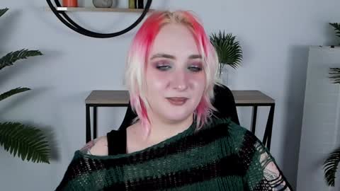 Snapshot of asheluck chatting on 01/30/25, 02:38 AshleyAshe  online show from 01/30/25, 02:38