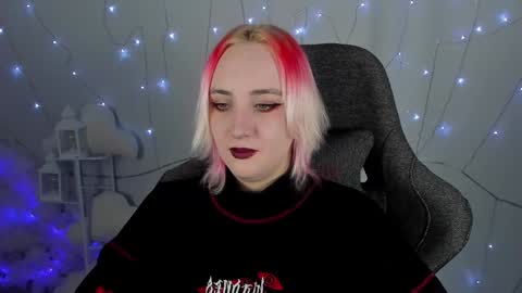Snapshot of asheluck chatting on 02/01/25, 08:26 AshleyAshe  online show from 02/01/25, 08:26