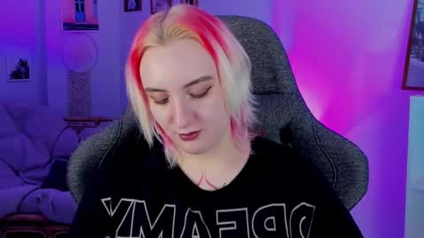 Snapshot of asheluck chatting on 02/12/25, 11:51 AshleyAshe  online show from 02/12/25, 11:51