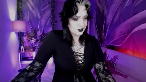 Snapshot of asheluck chatting on 10/16/25, 10:33 AshleyAshe  online show from 10/16/25, 10:33