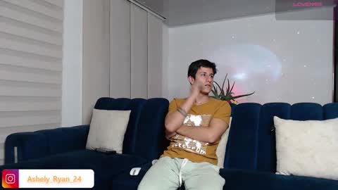 Snapshot of ashely_ryan24 chatting on 02/11/25, 11:44 Ashley And Ryan online show from 02/11/25, 11:44
