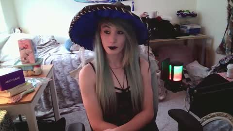 Ashley Scarlett online show from 12/02/25, 07:53