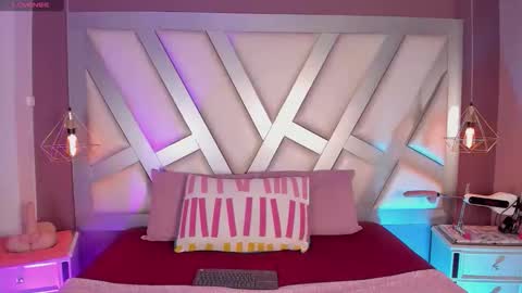 Ashley  online show from 04/25/26, 12:41