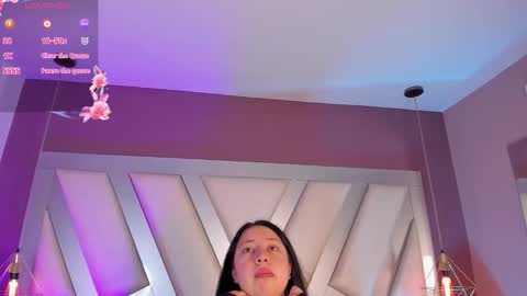 Snapshot of ashleey_bell_ chatting on 05/07/26, 12:10 Ashley online show from 05/07/26, 12:10