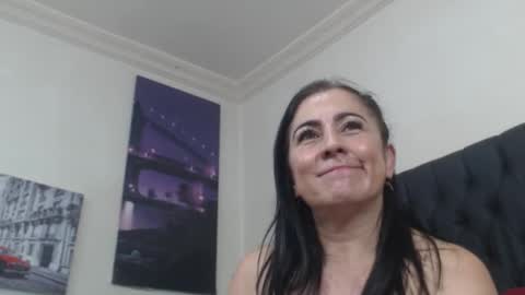 ashleey_thompson online show from 09/28/25, 07:41