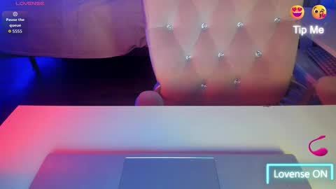 Snapshot of ashley_57 chatting on 01/12/26, 12:43 Ashley online show from 01/12/26, 12:43