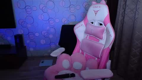   Yasmina   online show from 10/30/25, 02:35