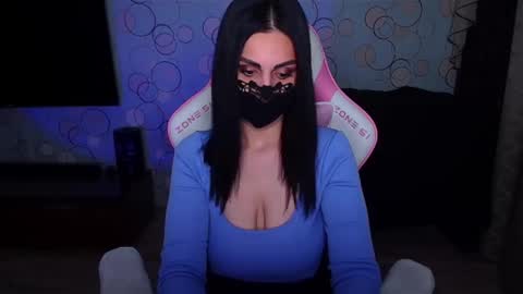   Yasmina   online show from 02/05/26, 03:55