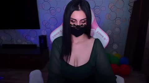Snapshot of ashley__cooper__ chatting on 04/06/26, 04:32 Yasmina online show from 04/06/26, 04:32