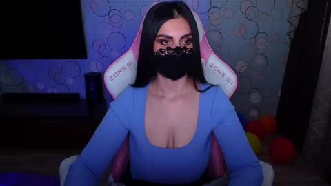 Snapshot of ashley__cooper__ chatting on 04/11/26, 08:07 Yasmina online show from 04/11/26, 08:07