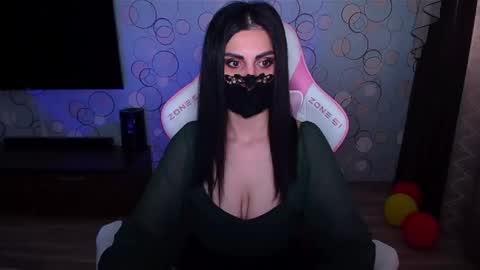 Snapshot of ashley__cooper__ chatting on 04/14/26, 04:18 Yasmina online show from 04/14/26, 04:18