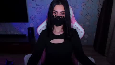 Snapshot of ashley__cooper__ chatting on 04/18/26, 03:43 Yasmina online show from 04/18/26, 03:43