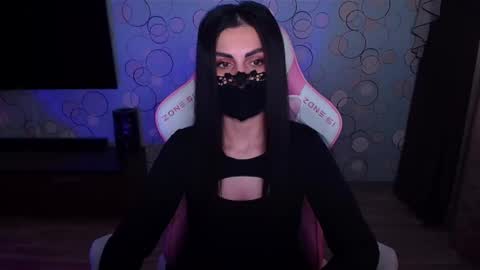 Snapshot of ashley__cooper__ chatting on 04/28/26, 05:01 Yasmina online show from 04/28/26, 05:01