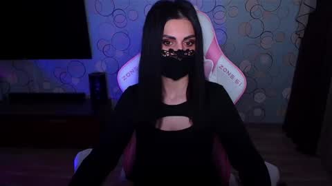 Snapshot of ashley__cooper__ chatting on 04/29/26, 04:05 Yasmina online show from 04/29/26, 04:05