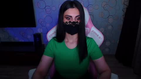 Snapshot of ashley__cooper__ chatting on 06/14/26, 02:57 Yasmina online show from 06/14/26, 02:57
