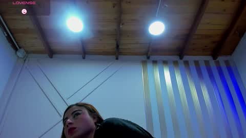 Snapshot of ashley__foxx_ chatting on 01/17/25, 08:22 ashley online show from 01/17/25, 08:22