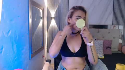 ashley__tylor online show from 05/13/26, 04:15