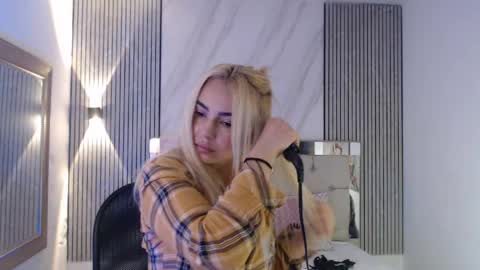 ashley__tylor online show from 06/08/26, 03:56