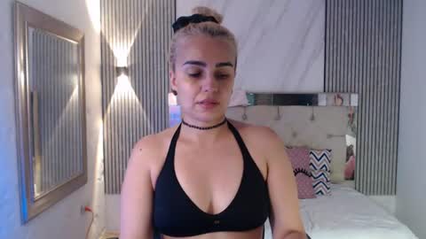 ashley__tylor online show from 06/12/26, 07:02