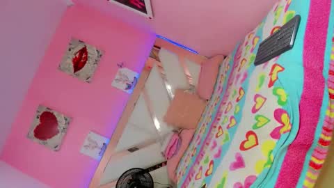 Snapshot of ashley_alexa chatting on 12/19/25, 09:05 ashley_alexa online show from 12/19/25, 09:05