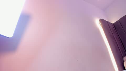 ashley_beaomunt online show from 06/25/26, 12:42