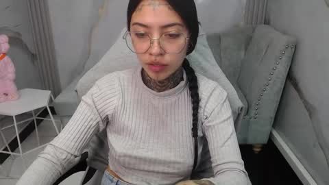 ashley_blum_v online show from 10/31/25, 02:07