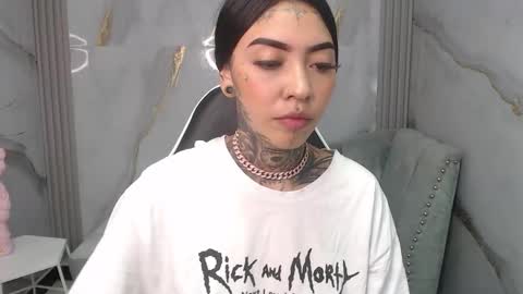 ashley_blum_v online show from 11/01/25, 08:11