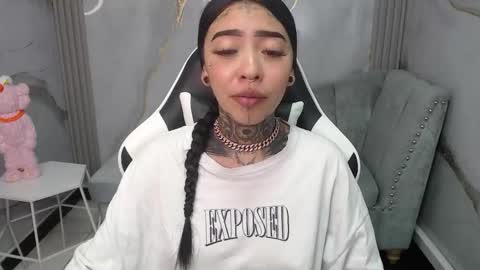 ashley_blum_v online show from 11/07/25, 10:21