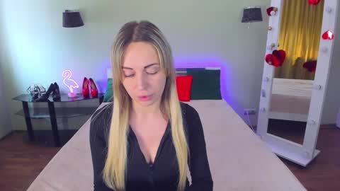 Snapshot of ashley_crashly chatting on 04/09/26, 07:47 Alina online show from 04/09/26, 07:47