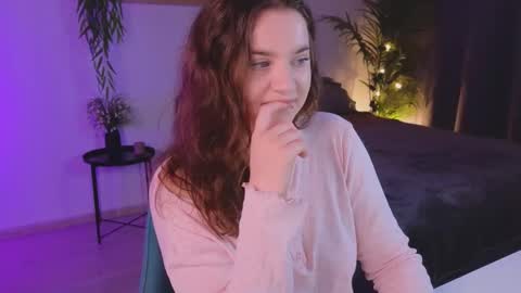 Snapshot of ashley_glen chatting on 09/14/25, 07:07 online show from 09/14/25, 07:07