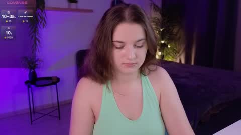 Snapshot of ashley_glen chatting on 10/01/25, 07:25 online show from 10/01/25, 07:25