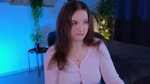 Snapshot of ashley_glen chatting on 11/20/25, 08:03 online show from 11/20/25, 08:03