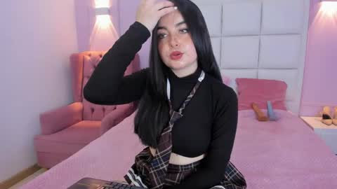 Snapshot of ashley_petit chatting on 05/04/26, 01:07 ashley_petit online show from 05/04/26, 01:07